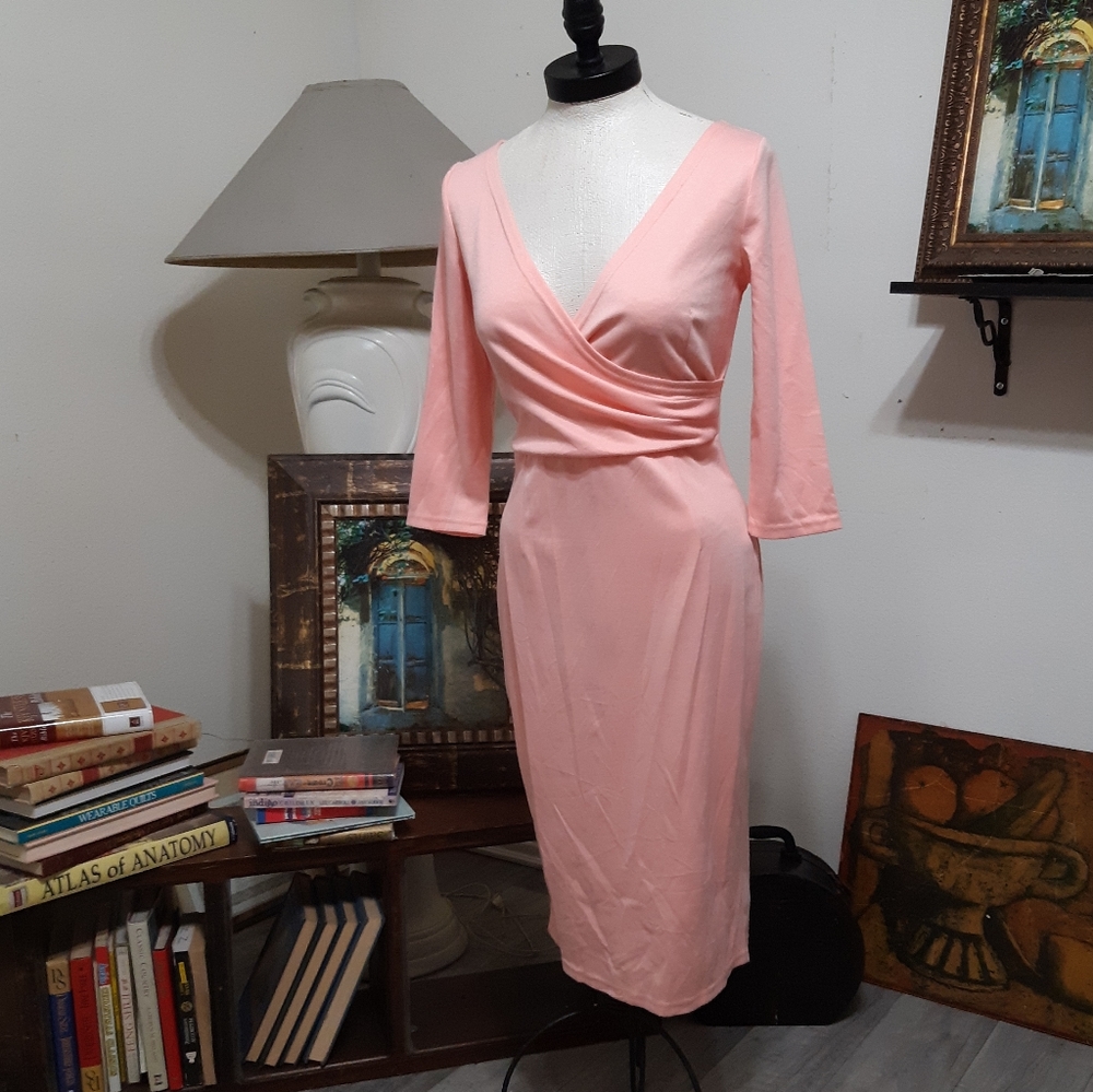 Womens dress Coral busty sz Small / Med stretch LAURA BETTINI Pink